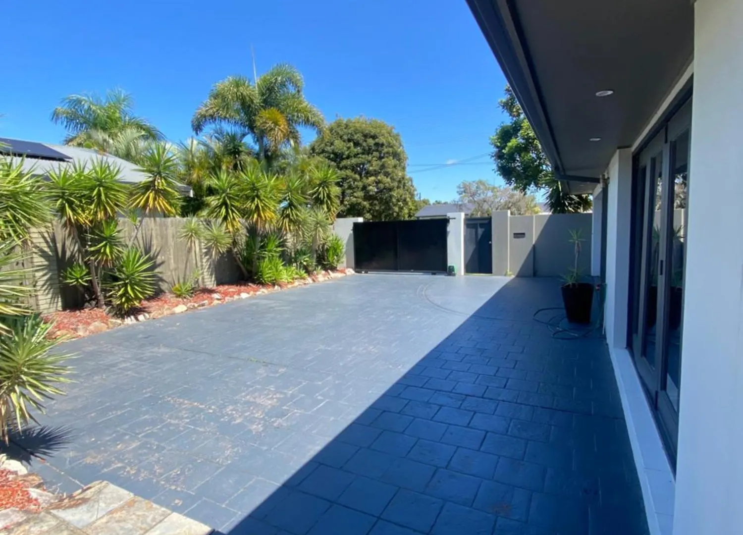 Sandy Shores - Large Family Retreat Gold Coast
